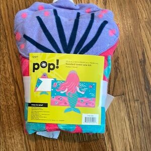 Pop! Mermaid Hooded Towel Kit - Pink and Purple